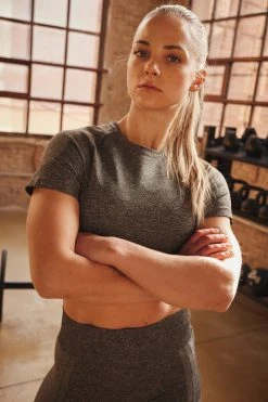 Domyos Shirts Seamless Short Sleeve Cropped Fitness T-Shirt, Women’s