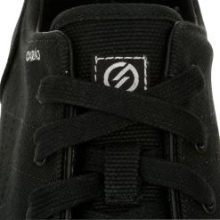 Decathlon Oxelo Vulca 100 Canvas Skate Shoes