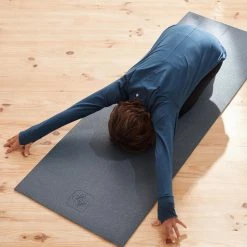 Best Deal Women's Long-Sleeved Organic Cotton Yoga T-Shirt by Kimjaly | Eco-Friendly & Comfortable 46 Shirts Kimjaly, Long-Sleeved Organic Cotton Yoga T-Shirt, Women's