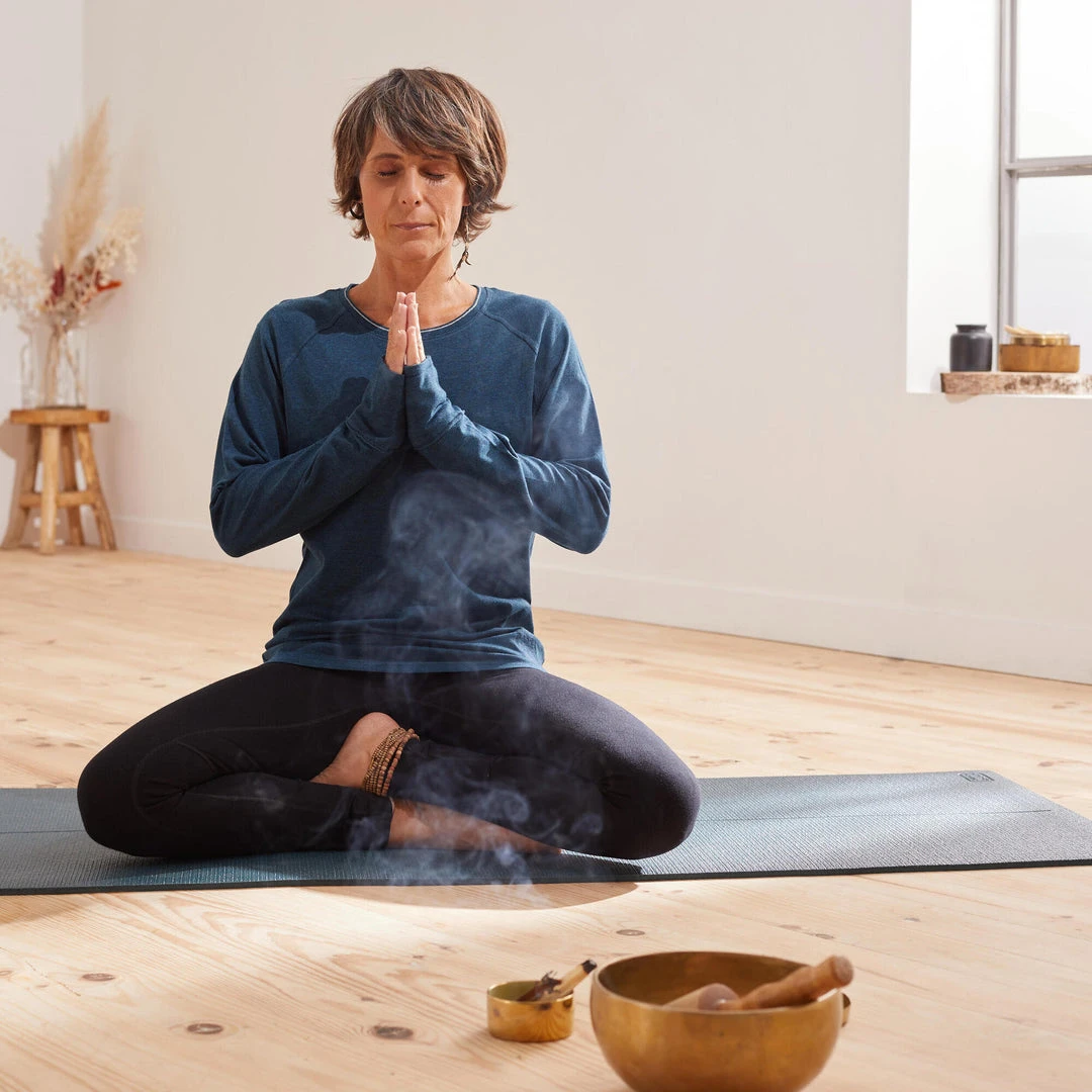 Best Deal Women's Long-Sleeved Organic Cotton Yoga T-Shirt by Kimjaly | Eco-Friendly & Comfortable 3 Shirts Kimjaly, Long-Sleeved Organic Cotton Yoga T-Shirt, Women's