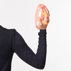 Kiprun Light Showerproof Running Jacket - Windproof Windbreaker for Runners 38 Kiprun Light Showerproof Running Jacket Windbreakers