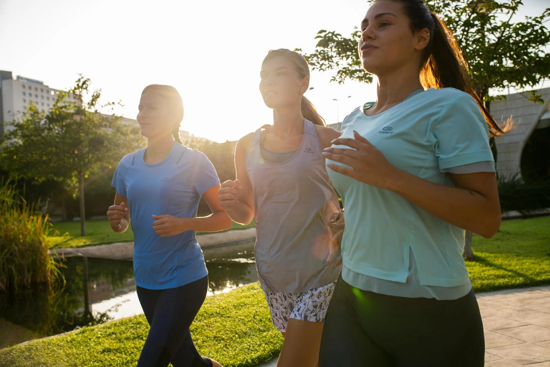 Hot Sale 🔥 Kalenji Run Dry+ Men's Running T-Shirt - Breathable & Lightweight ✔️ 20 Kalenji Run Dry+ Running T-Shirt