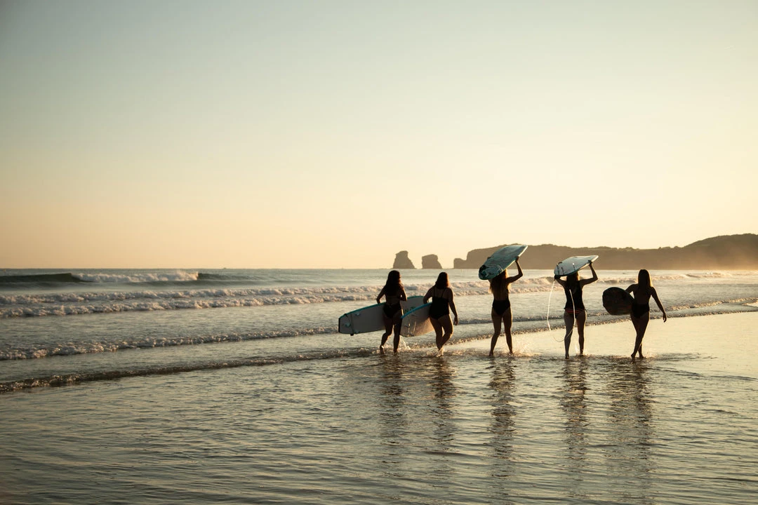 Olaian V-Neck Removable Padded Bikini Top - Plain Black | Stylish Swimwear for Women 20 Olaian Bikinis, Boardshorts Tankini Swimsuit Top With V-Neck And Removable Padded Cups MARINE - PLAIN BLACK