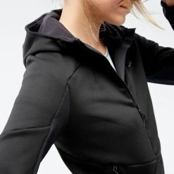 Quechua MH520 Hiking Hooded Fleece Jacket - Lightweight & Warm | Discounted Price 17 Quechua Hiking Hooded Fleece Jacket - MH520