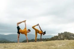 Kimjaly Long Dynamic Yoga Sports Bra - Ochre