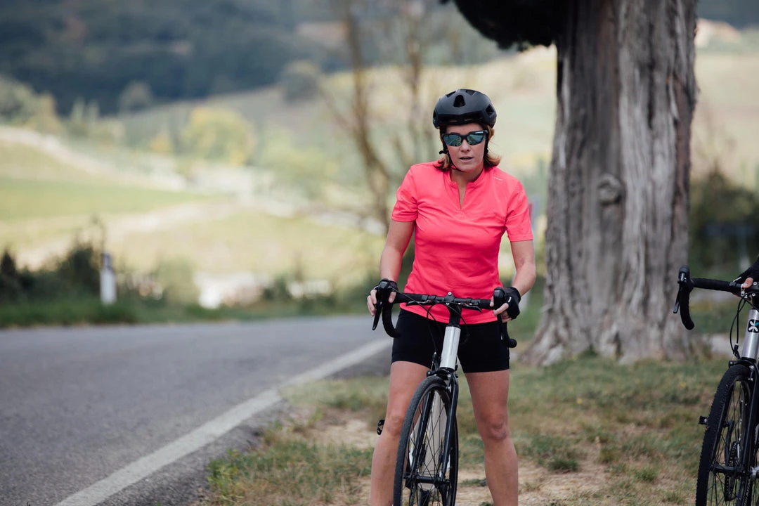 Hot Sale Women's Triban 100 Short Sleeve Moisture-Wicking Cycling Jersey 19 Shirts Triban 100, Short Sleeved Moisture-Wicking Cycling Jersey, Women's