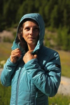 Forclaz Trek 100, 23°F Synthetic Padded Puffer Hooded Backpacking Jacket, Women's