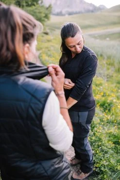 Forclaz Shirts Trek 500, Long Sleeve Merino Wool Zip Backpacking T-Shirt, Women’s