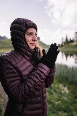 Forclaz Trek 500, Seamless Backpacking Liner Gloves Accessories